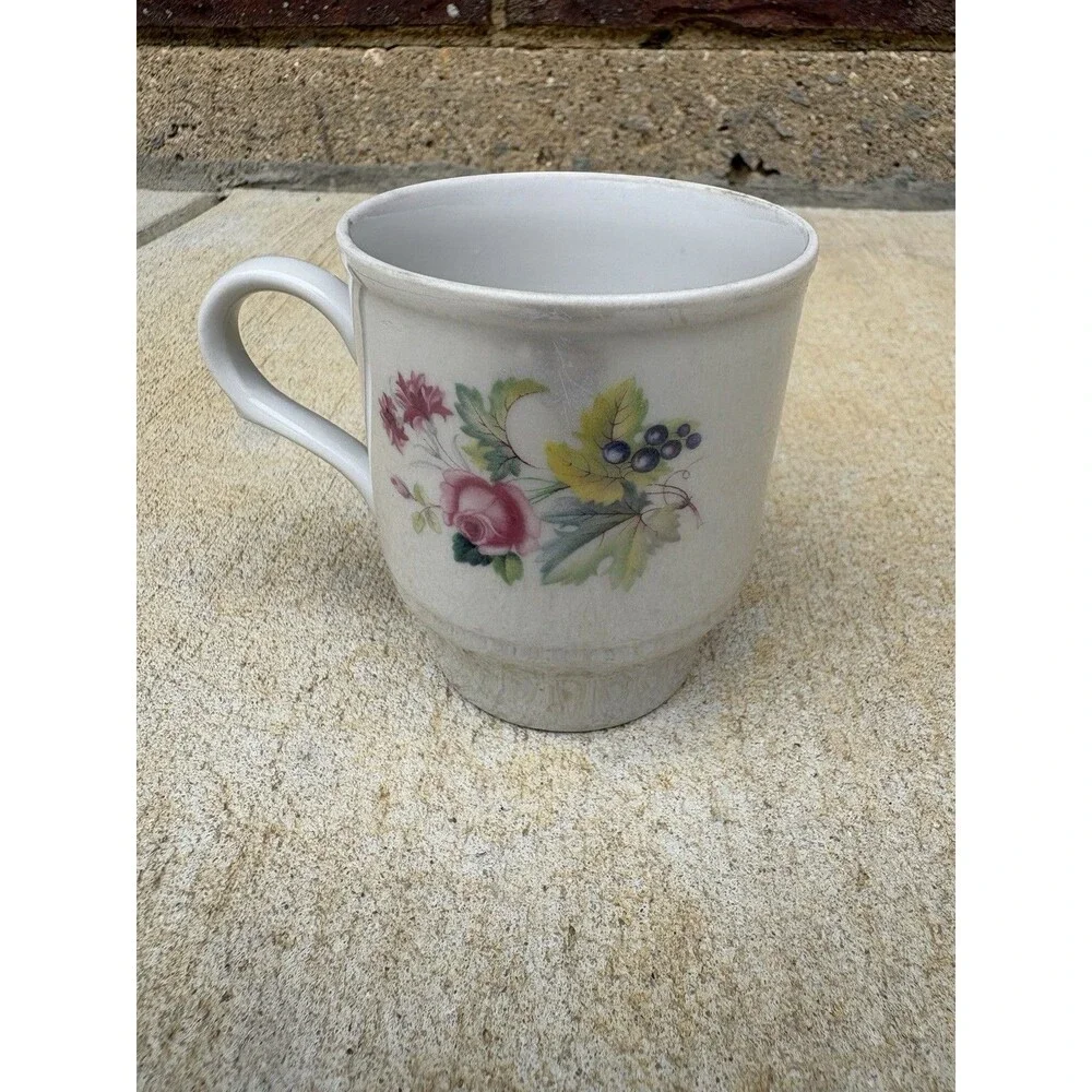 Vintage 1950-70s USSR Russian Dulevo Dulyovo Porcelain Glazed Demitasse Cup 6 oz